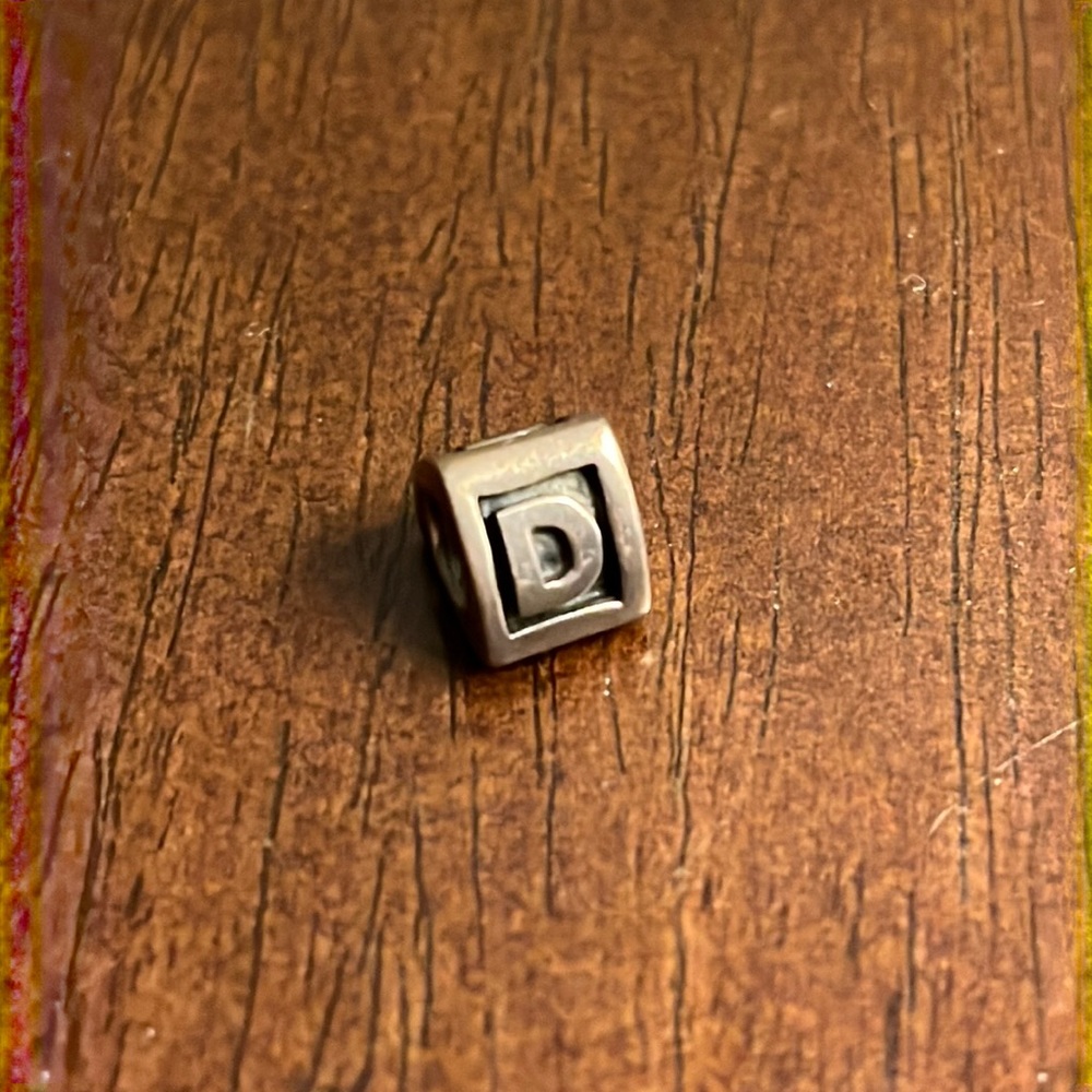 Authentic Pandora Retired Letter ”D” Sterling Charm